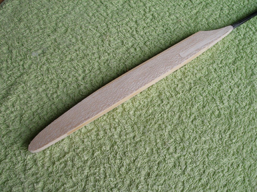 b16